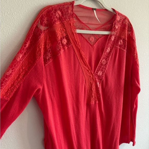 Free People ‘Lola’ Top V-Neck Long-Sleeve Ribbed Lace Women’s Medium Red - Picture 4 of 6